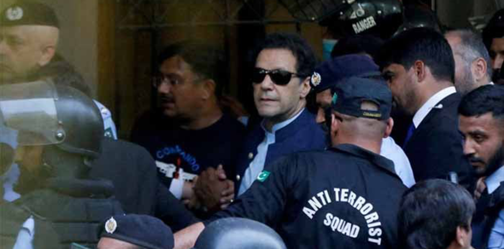 پی ٹی آئی کی اسٹیبلشمنٹ سے محاذ آرائی ختم کرنے کی کوشش، اتحادیوں سے رابطے تیز