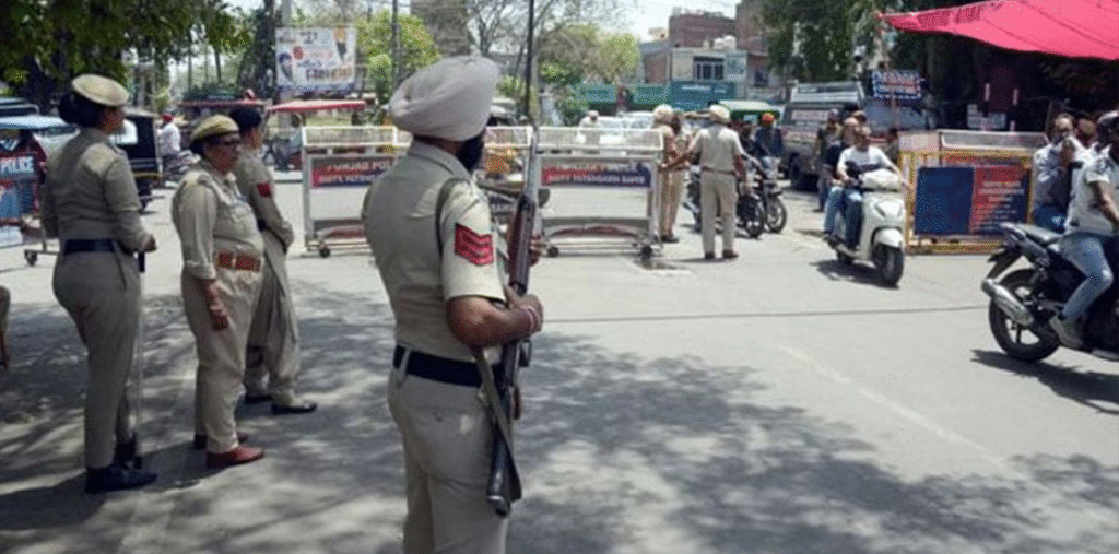 فوجی راز افشا کرنے کے الزام میں بھارتی پنجاب سے دو افراد گرفتار