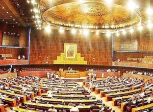 موبائل فون استعمال پر بڑھتے ٹیکسز — عوامی بوجھ یا حکومتی حکمتِ عملی 2 images 11 e1747727276527