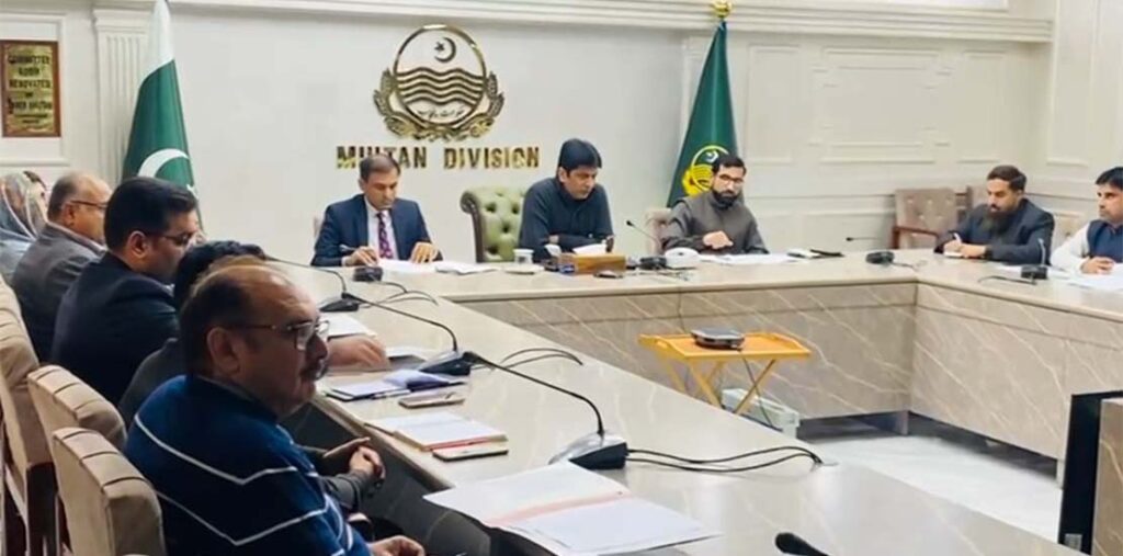 پارکس اینڈ ہارٹیکلچر ایجنسی ملتان کی بیوٹیفکیشن اسکیموں سے متعلق جائزہ اجلاس