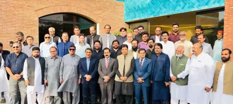کمشنر ملتان کا چیمبر آف کامرس کا دورہ، کاروباری مسائل کے فوری حل کی یقین دہانی